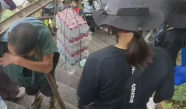 挑山工视频,揭秘挑山工的艰辛与坚韧